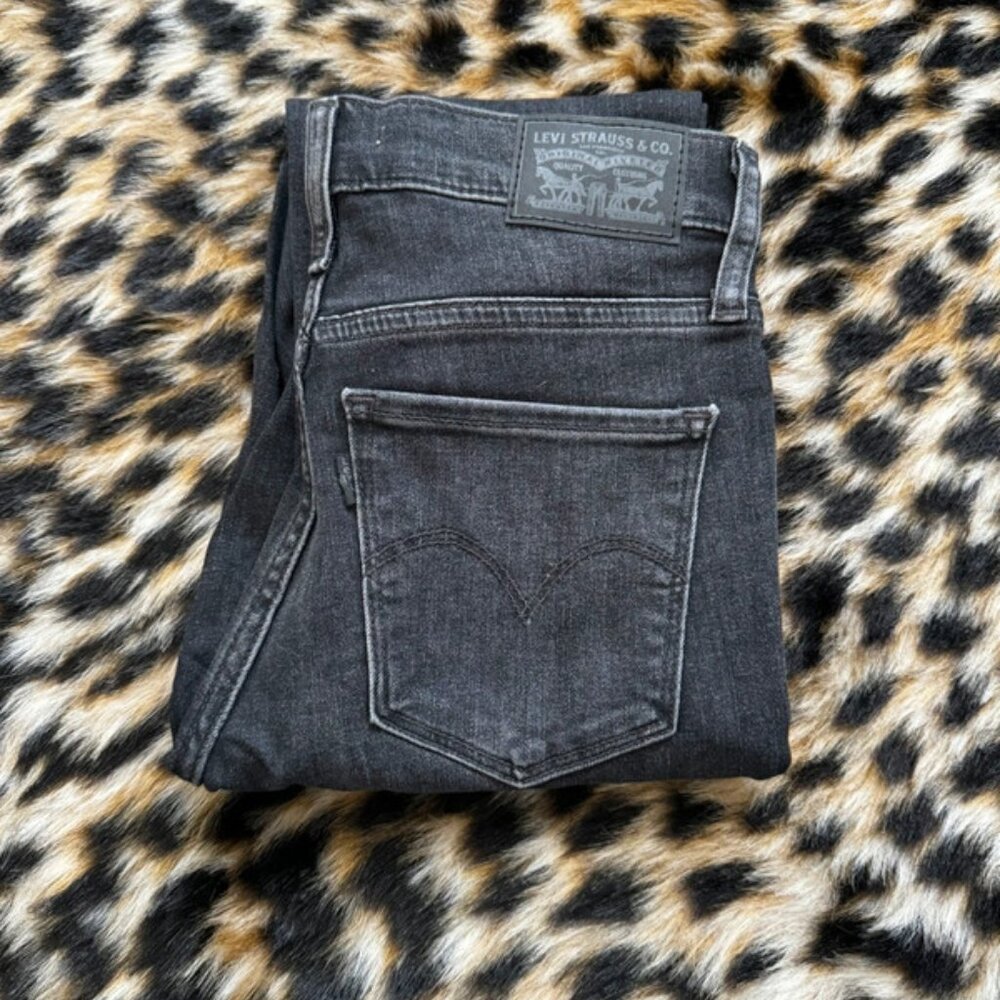 Levi’s Shaping Skinny Size 26 / 2